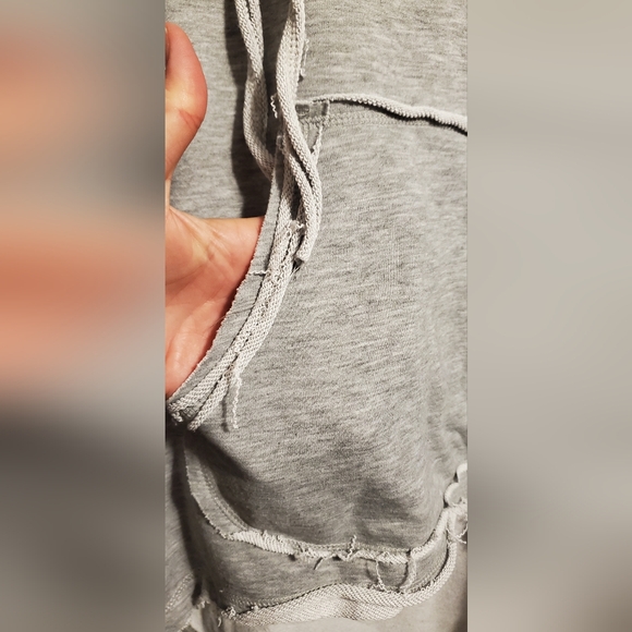 Hi-Lo Shirt - Picture 2 of 7